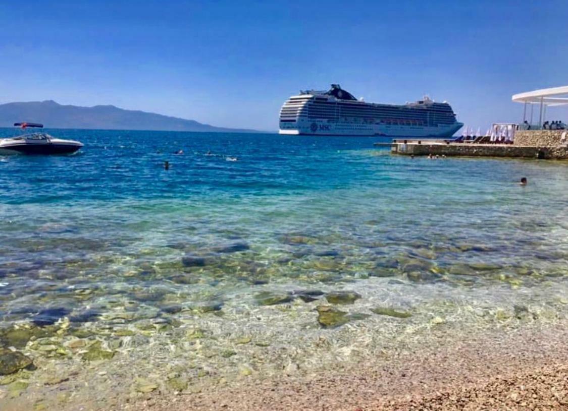 Villa 23 On The Bay Sarandë Esterno foto